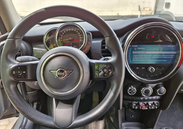 MINI Cooper cena 46599 przebieg: 110000, rok produkcji 2021 z Tarczyn małe 106